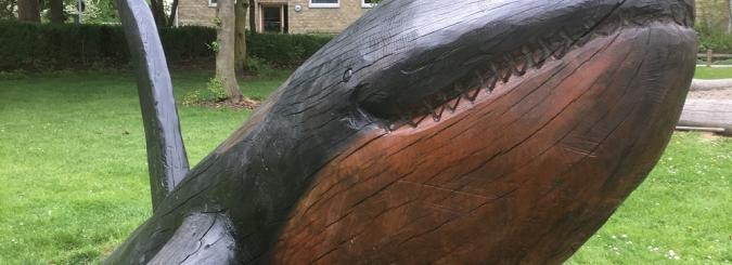 Udskæring af kunst på legepladsen / parker og boligselskaber Udskæring af kunst på legepladsen / parker og boligselskaber